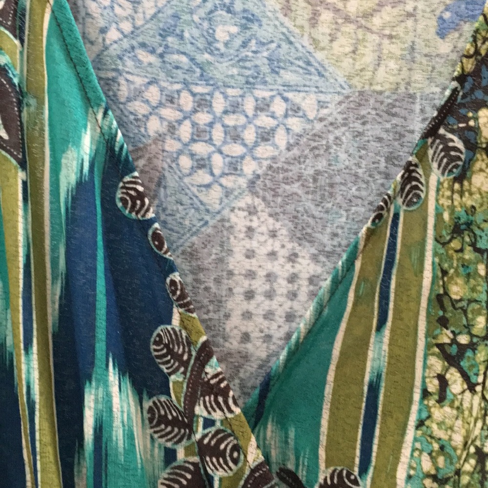 FINAL MARKDOWN Ladies’ Almost Famous Top (S) - Picture 5 of 6